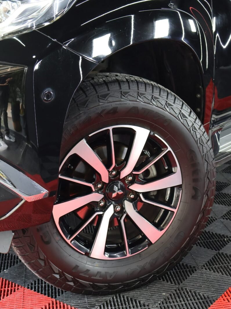 
								MITSUBISHI MONTERO SPORT 2.5 AT 4X4 TD TC full									