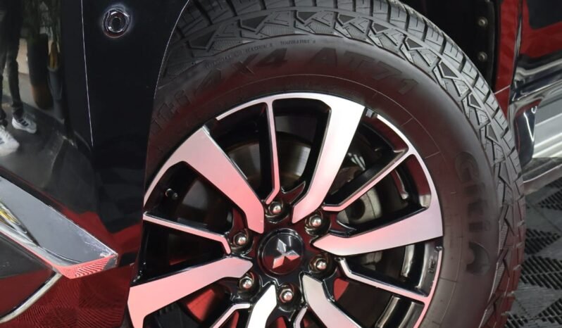 
								MITSUBISHI MONTERO SPORT 2.5 AT 4X4 TD TC full									