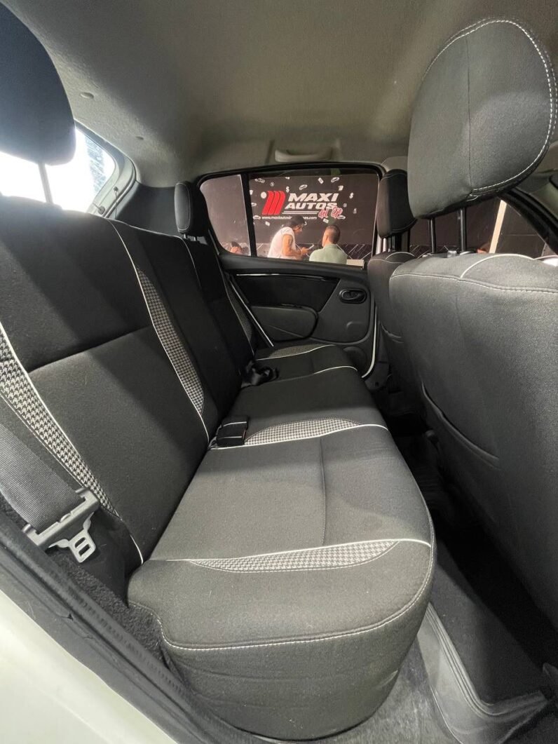 
								RENAULT SANDERO DYNAMIQUE AT 1.6 full									