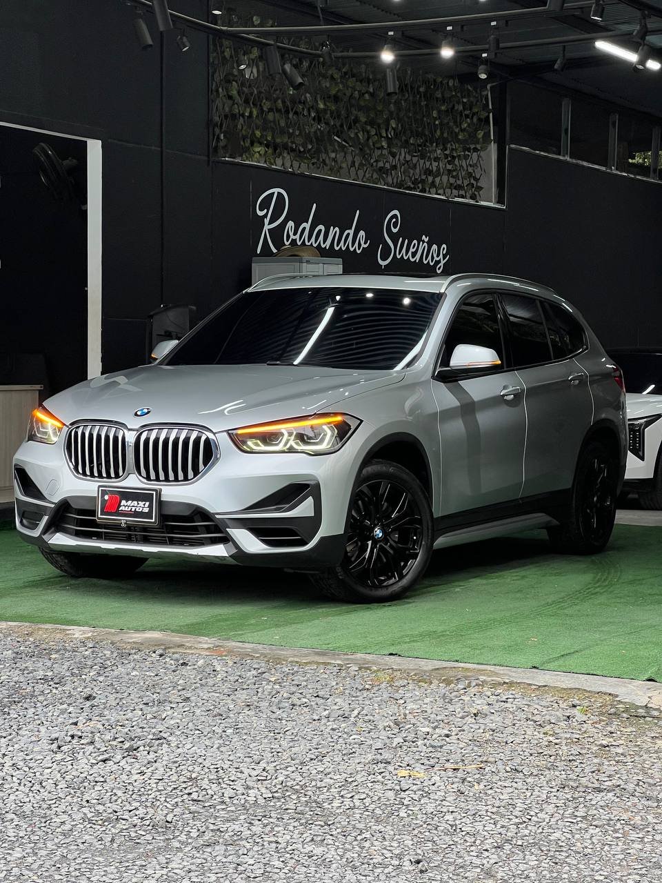 BMW  X1 SDRIVE 20I AT 2.0L