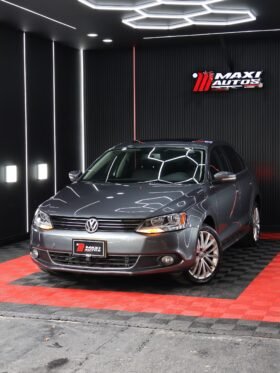 VOLKSWAGEN NEW JETTA CONFORTLINE 2.5L AT