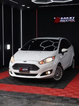 FORD FIESTA TITANIUM AT 1.6