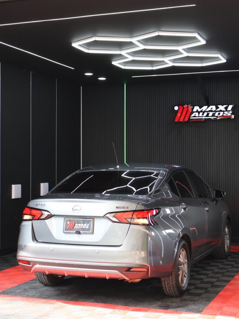 
								NISSAN NEW VERSA SENSE AT 1.6 full									