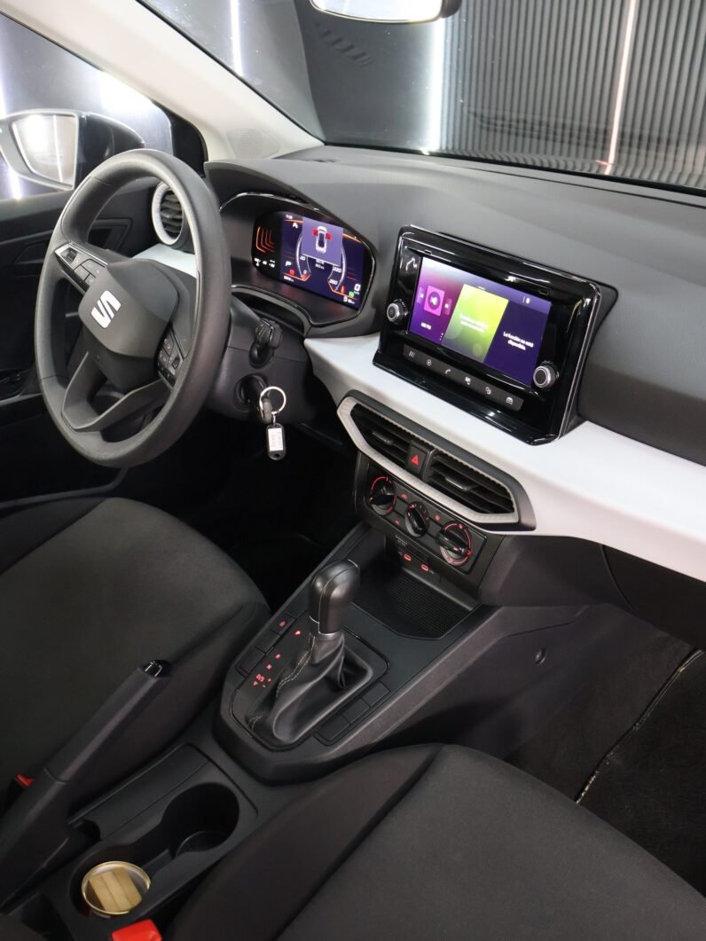 
								SEAT ARONA REFERENCE AUT 1.6 full									