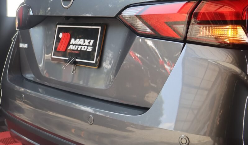 
								NISSAN VERSA  SR/BLACK 1.6 AT full									