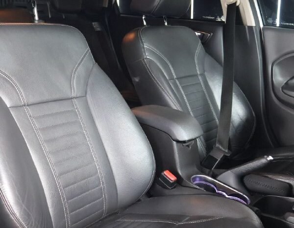 
								FORD FIESTA TITANIUM AT 1.6 full									