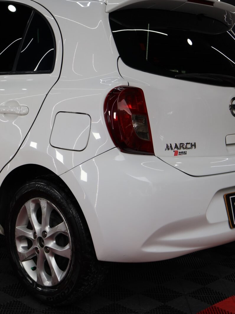 
								NISSAN MARCH SENSE MT 1.6 full									