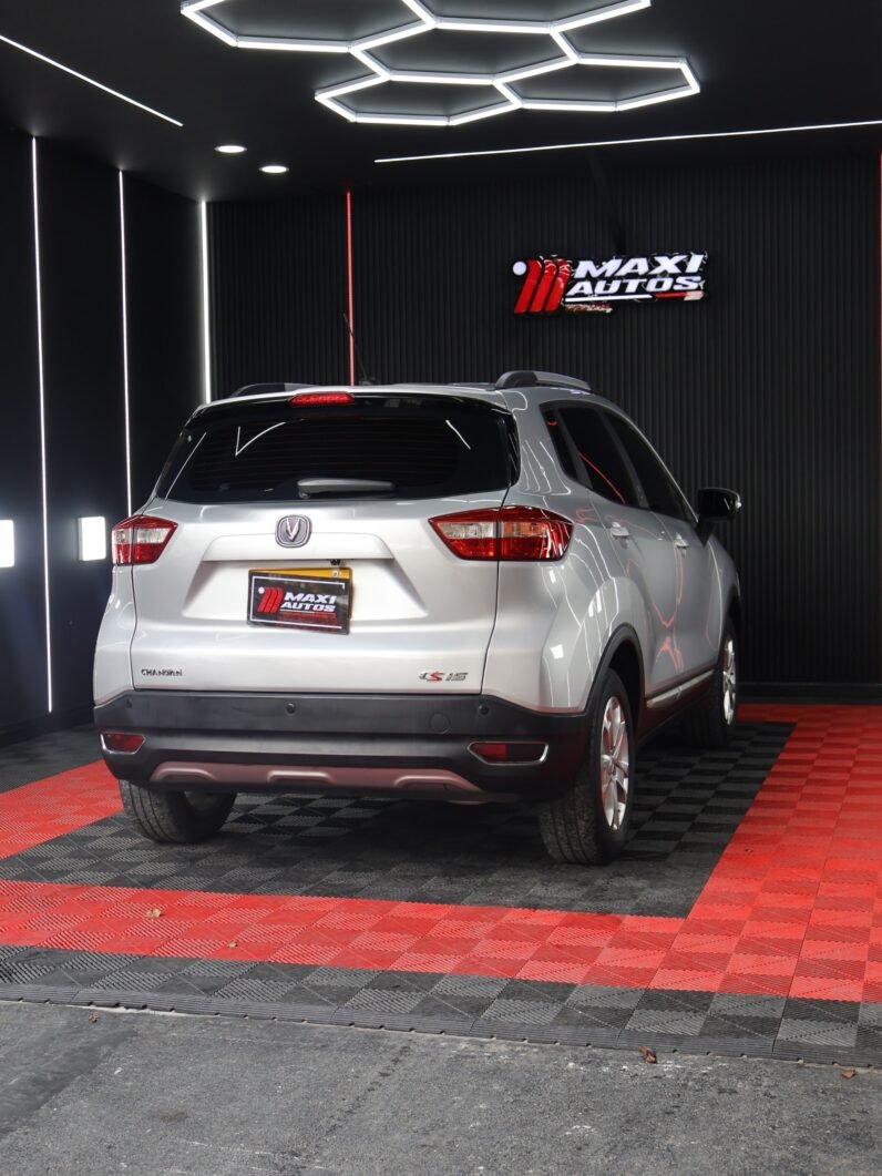 
								CHANGAN CS15 LUXURY MT 1.5 4X2 full									