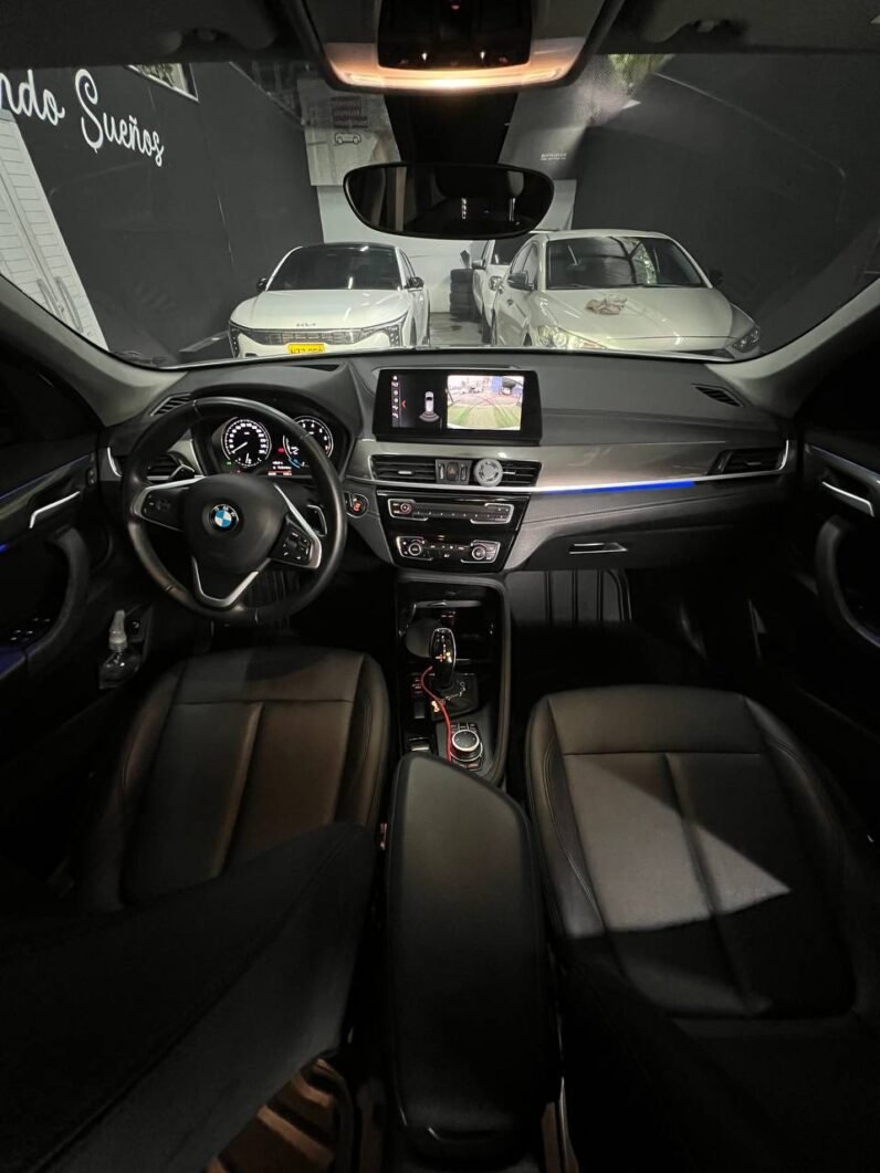 
								BMW  X1 SDRIVE 20I AT 2.0L full									