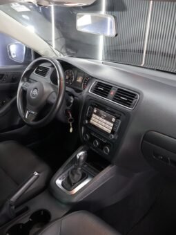 
										VOLKSWAGEN NEW JETTA CONFORTLINE 2.5L AT full									