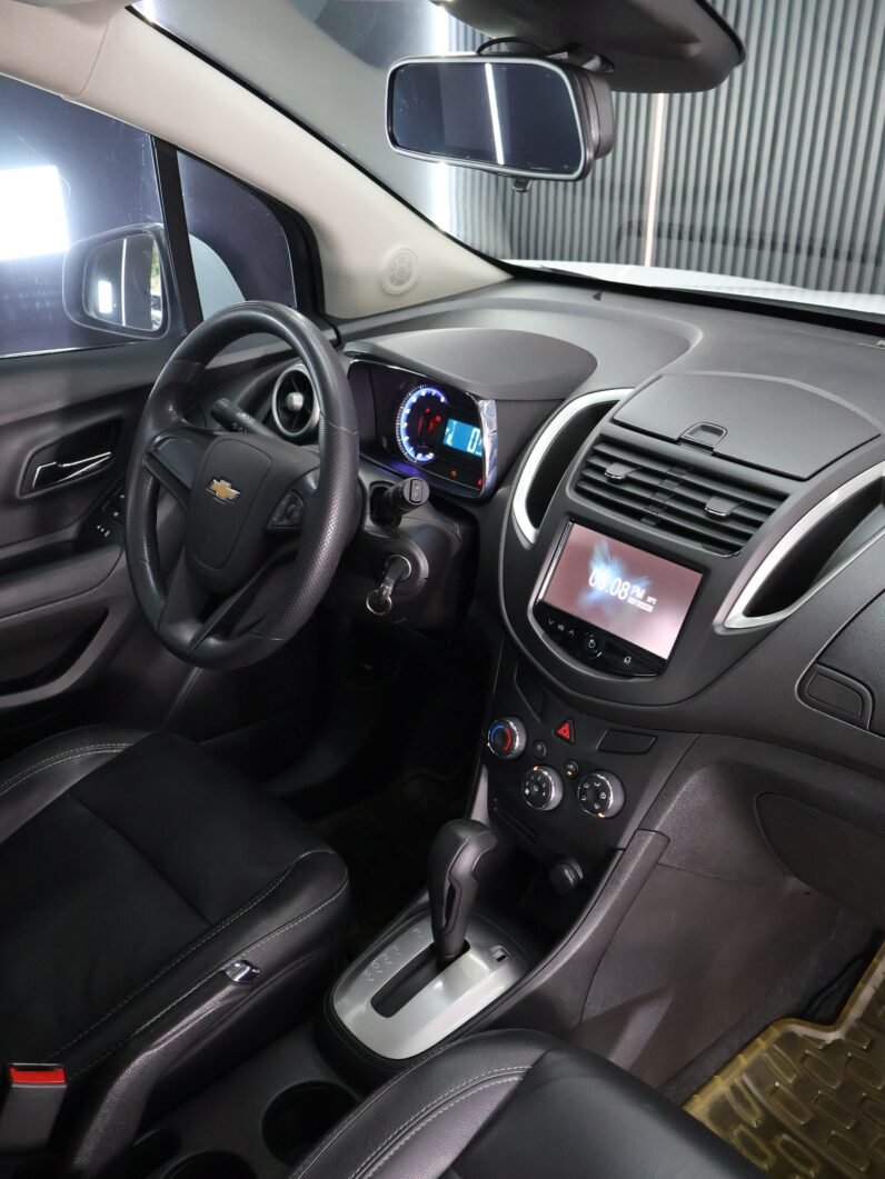 
								CHEVROLET TRACKER LS AT 1.8 4X2 full									