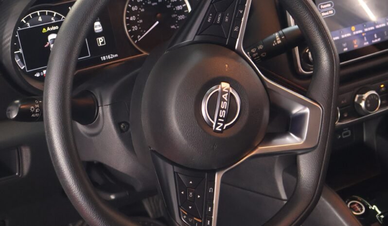 
								NISSAN VERSA  SR/BLACK 1.6 AT full									