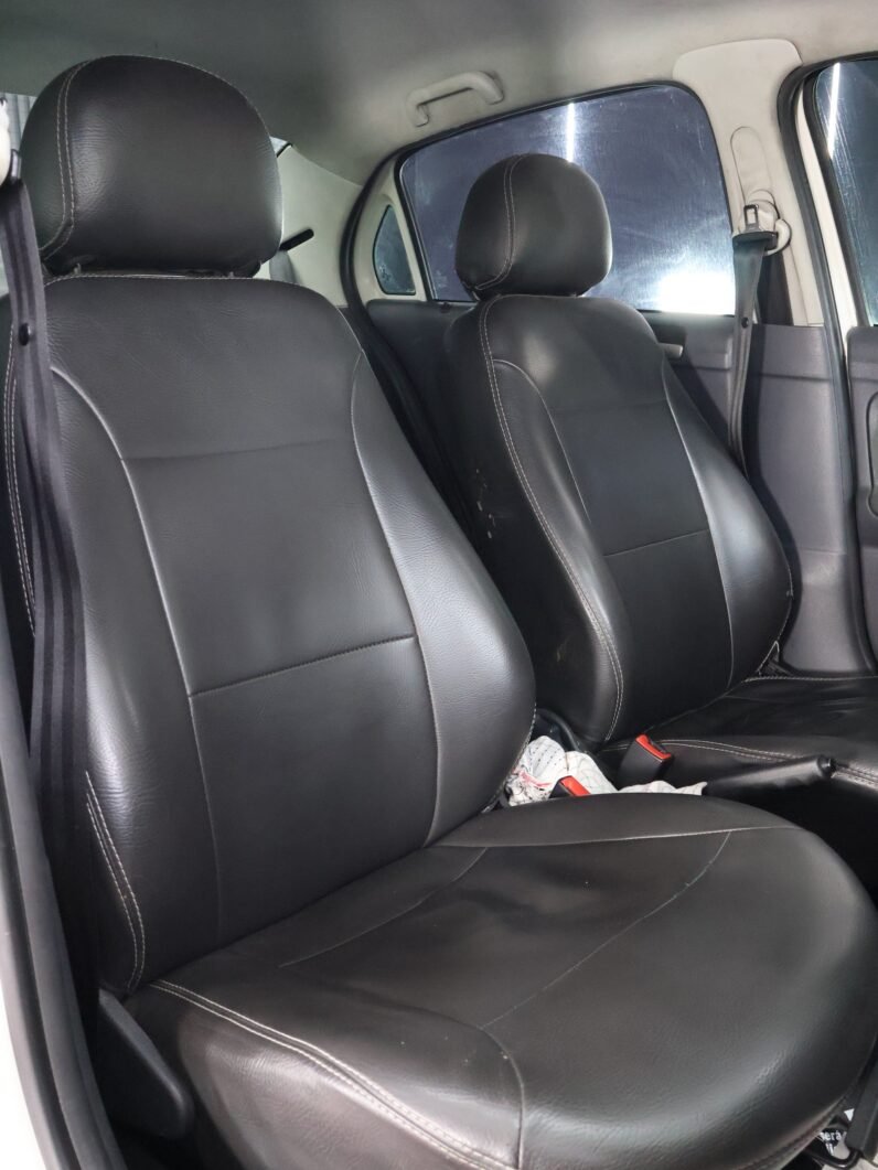 
								VOLKSWAGEN  GOL VOYAGE 1.6 MT full									