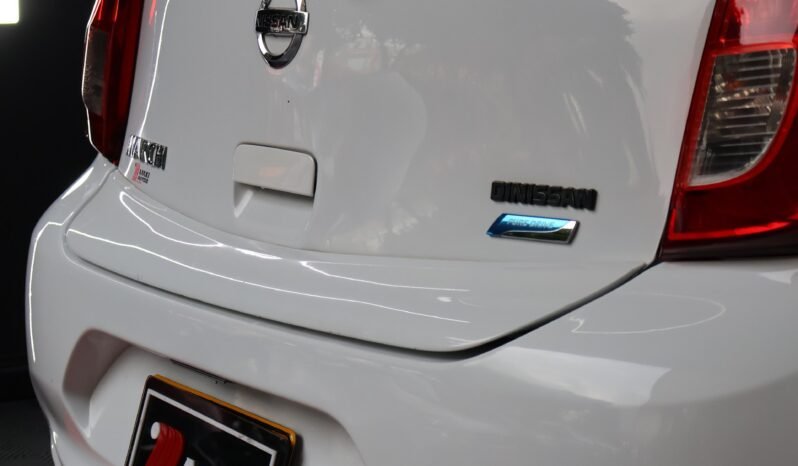 
								NISSAN MARCH SENSE MT 1.6 full									