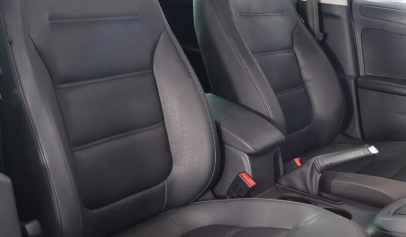 
								VOLKSWAGEN NEW JETTA CONFORTLINE 2.5L AT full									