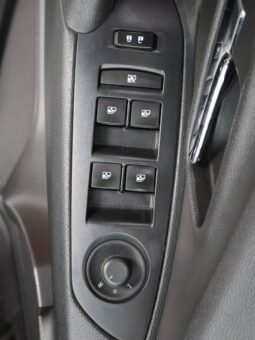 
										CHEVROLET TRACKER LS AT 1.8 4X2 full									