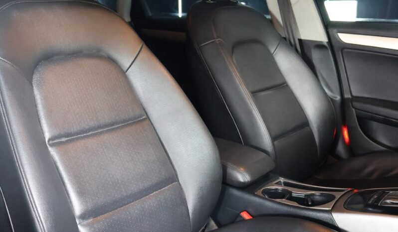 
								AUDI A4 LUXURY AUT 1.8 TURBO SED full									