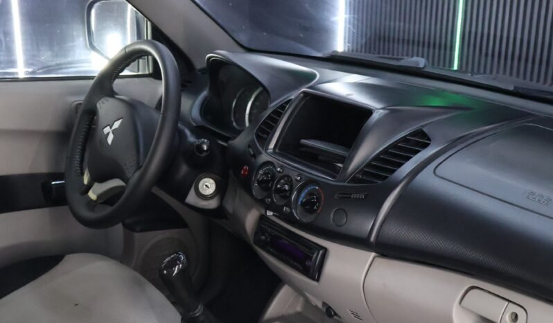 
								MITSUBISHI SPORTERO L200 MT 4X4 DIESEL full									