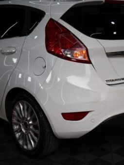 
										FORD FIESTA TITANIUM AT 1.6 full									