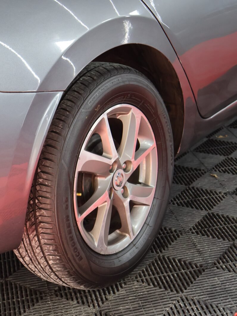 
								NISSAN NEW VERSA SENSE AT 1.6 full									