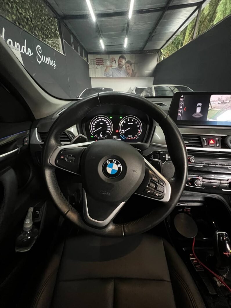 
								BMW  X1 SDRIVE 20I AT 2.0L full									