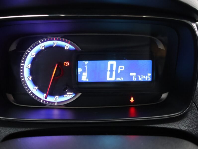 
								CHEVROLET TRACKER LS AT 1.8 4X2 full									