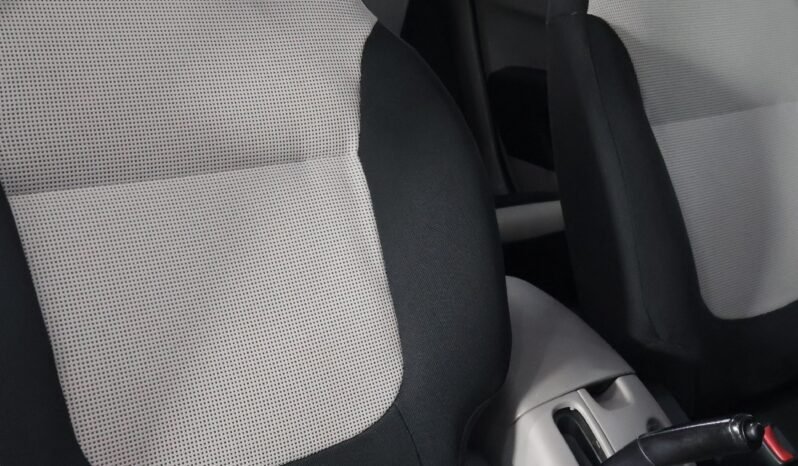 
								MITSUBISHI SPORTERO L200 MT 4X4 DIESEL full									