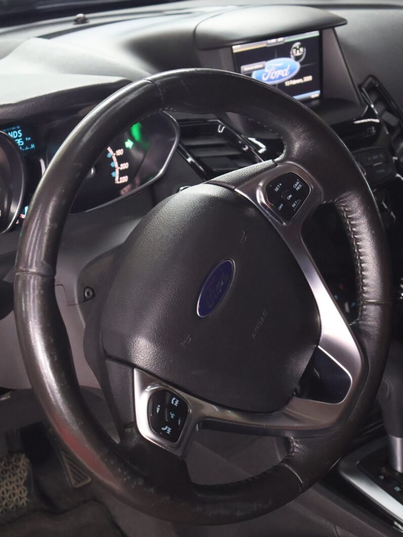 
								FORD FIESTA TITANIUM AT 1.6 full									