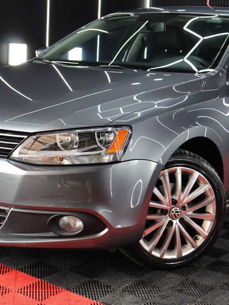 
								VOLKSWAGEN NEW JETTA CONFORTLINE 2.5L AT full									