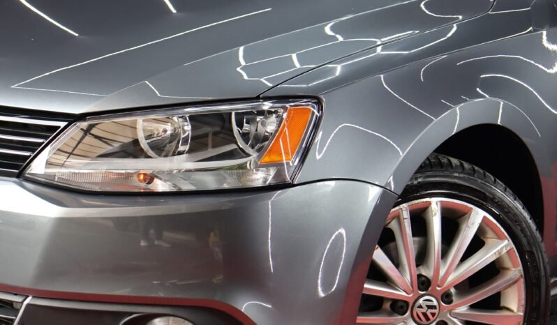 
								VOLKSWAGEN NEW JETTA CONFORTLINE 2.5L AT full									