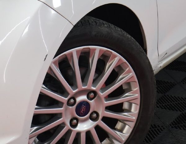 
								FORD FIESTA TITANIUM AT 1.6 full									