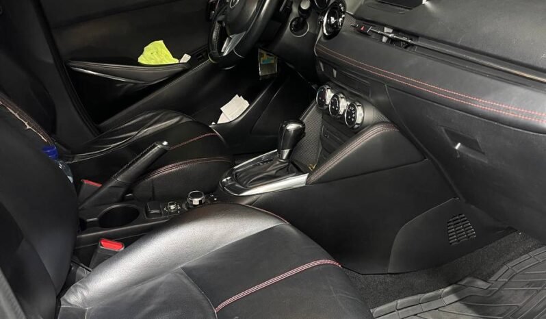 
								MAZDA 2 GRAND TOURING 1.5L AT full									