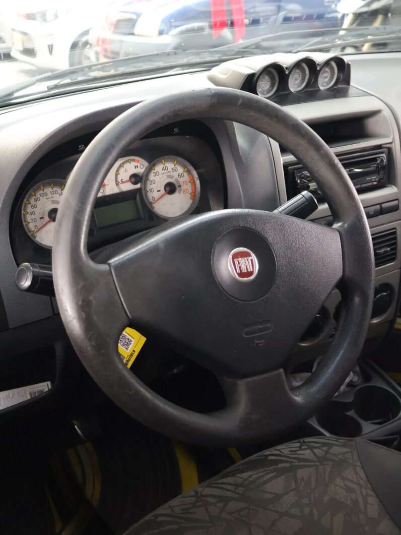 
								FIAT PALIO ADVENTURE 1.8 MT full									