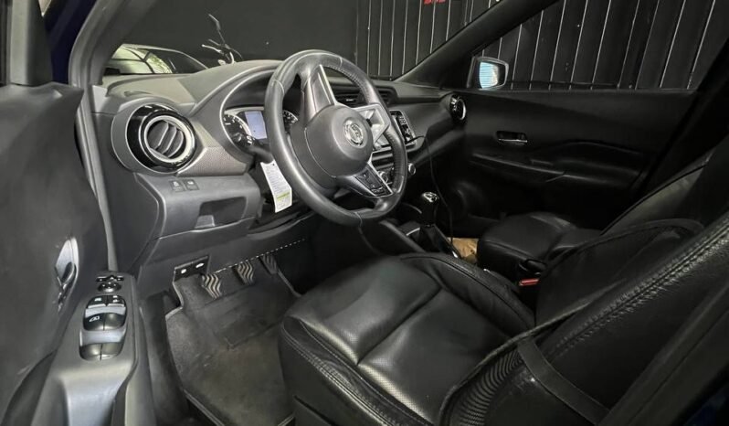 
								NISSAN KICKS ADVANCE MT 1.6L 4X2 full									