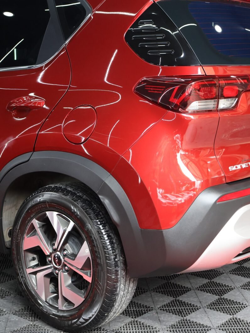 
								KIA SONET VIBRANT AT 1.5 4X2 full									