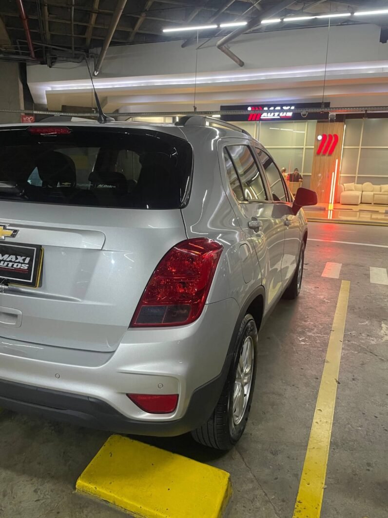 
								CHEVROLET TRACKER LS AT 1.8 4X2 full									