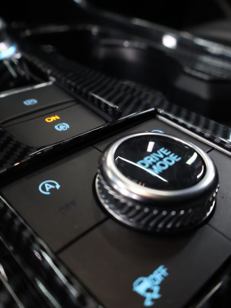 
								FORD EXPLORER ST AT 3.0 full									