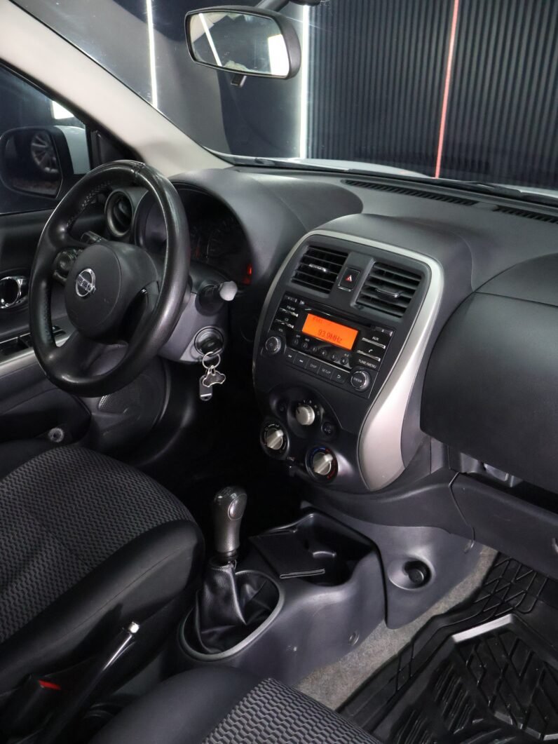 
								NISSAN MARCH SENSE MT 1.6 full									