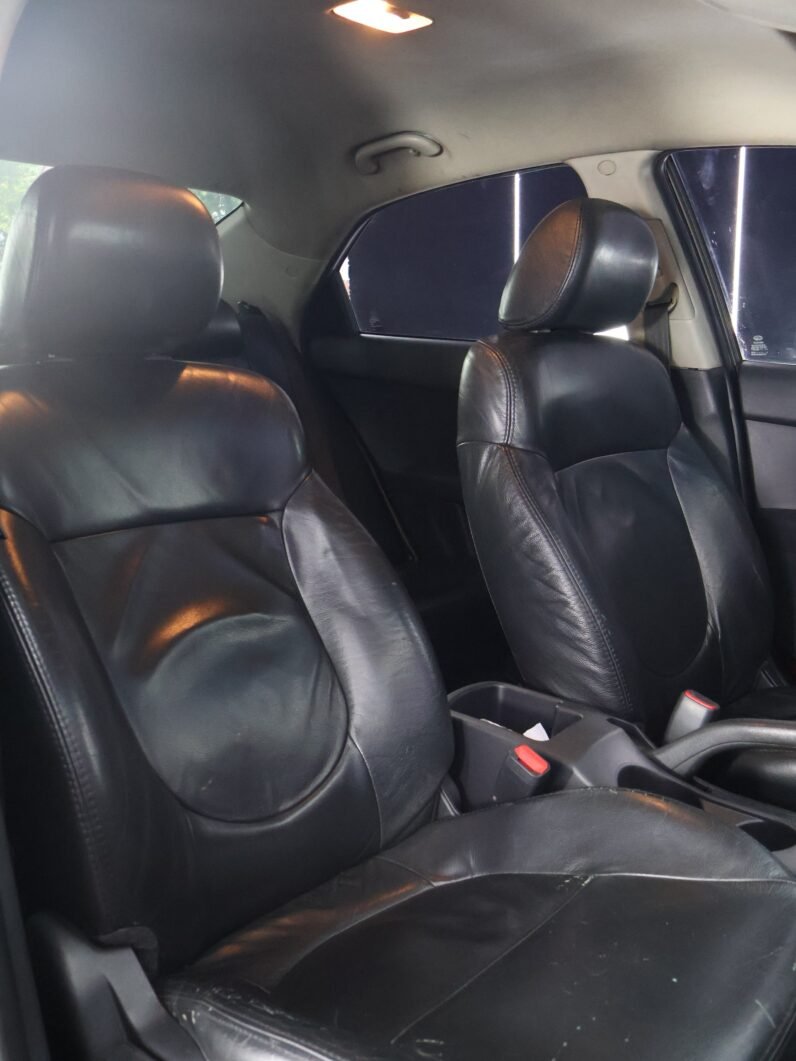 
								KIA CERATO FORTE 1.6L AT full									