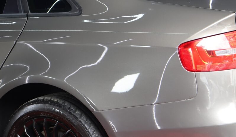 
								AUDI A4 LUXURY AUT 1.8 TURBO SED full									