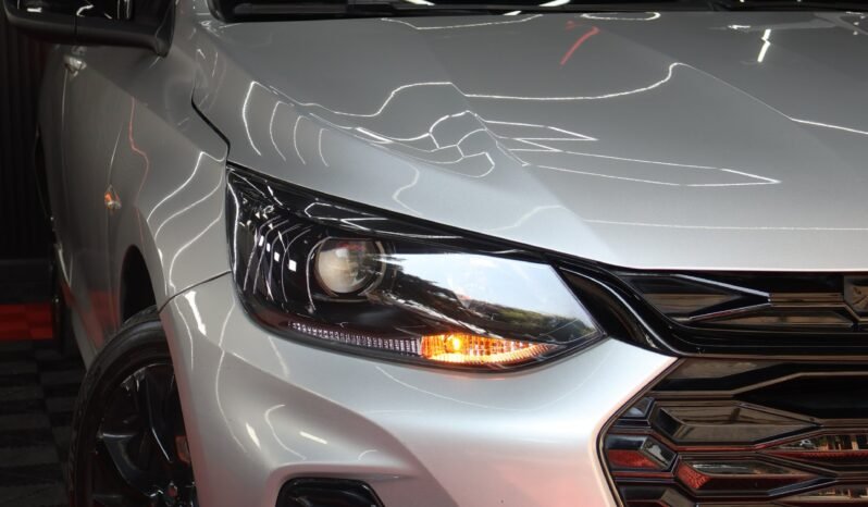 
								CHEVROLET ONIX RS MT HB full									