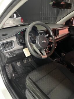 
										KIA RIO VIBRANT MT 1.4 full									