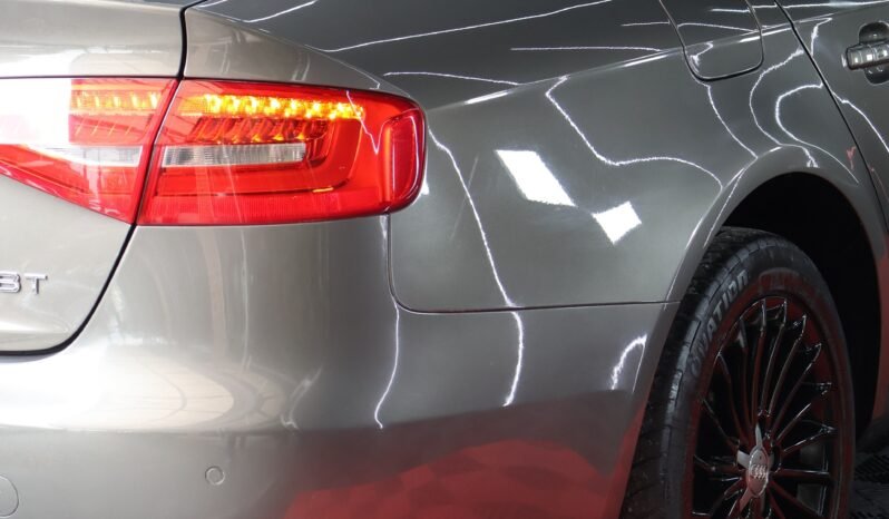 
								AUDI A4 LUXURY AUT 1.8 TURBO SED full									