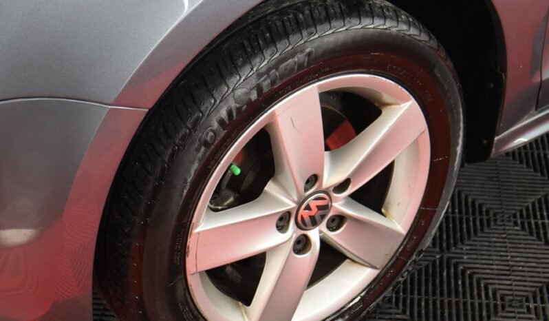 
								VOLKSWAGEN NEW JETTA TRENDLINE MT 2.0 SD full									