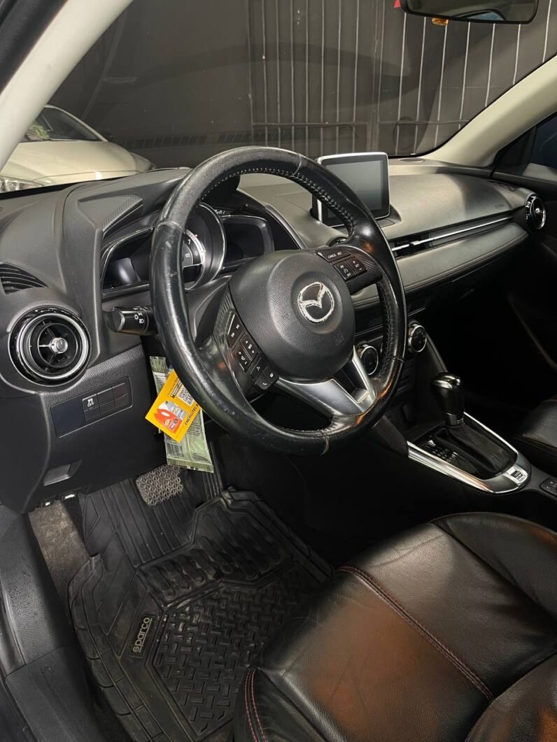 
								MAZDA 2 GRAND TOURING 1.5L AT full									