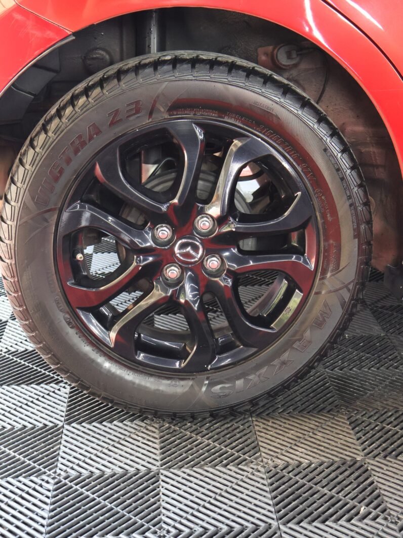 
								MAZDA 2 GRAND TOURING 1.5 MT full									