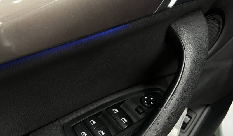 
								BMW  X1 SDRIVE 20I AT 2.0L full									