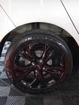 
										CHEVROLET ONIX RS MT HB full									