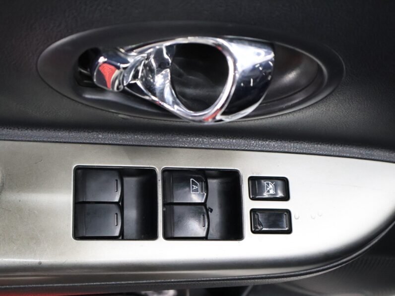 
								NISSAN MARCH SENSE MT 1.6 full									