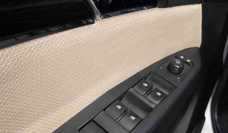 
								CHEVROLET CAPTIVA SPORT AT full									